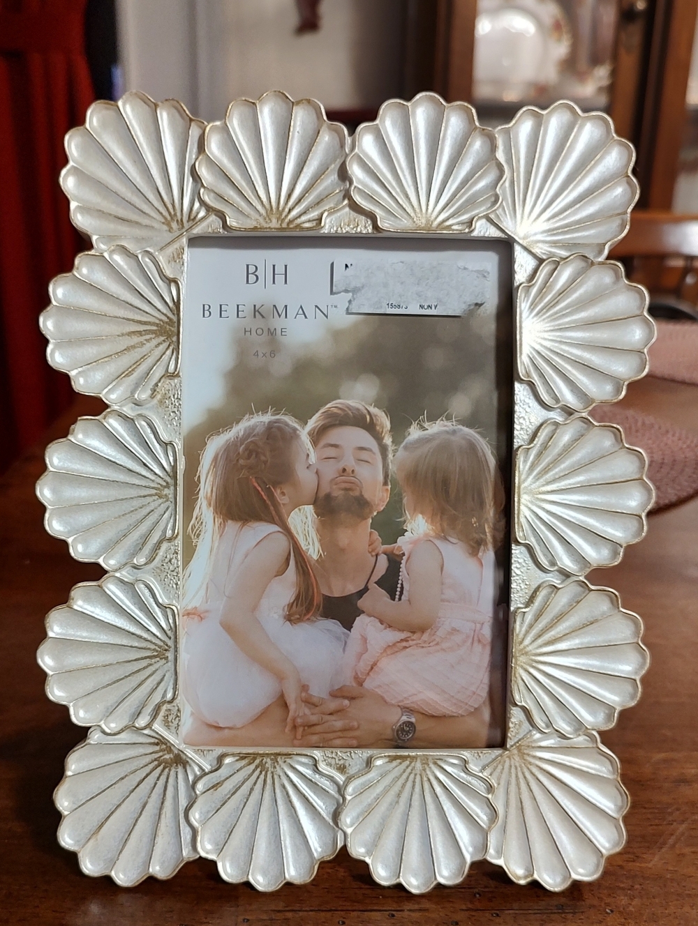 Pearl Shell Frame — White Decorative Photo Frame